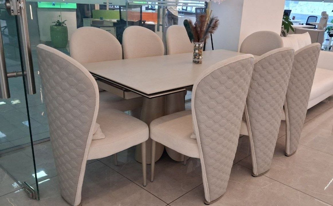 Corve Dining Set